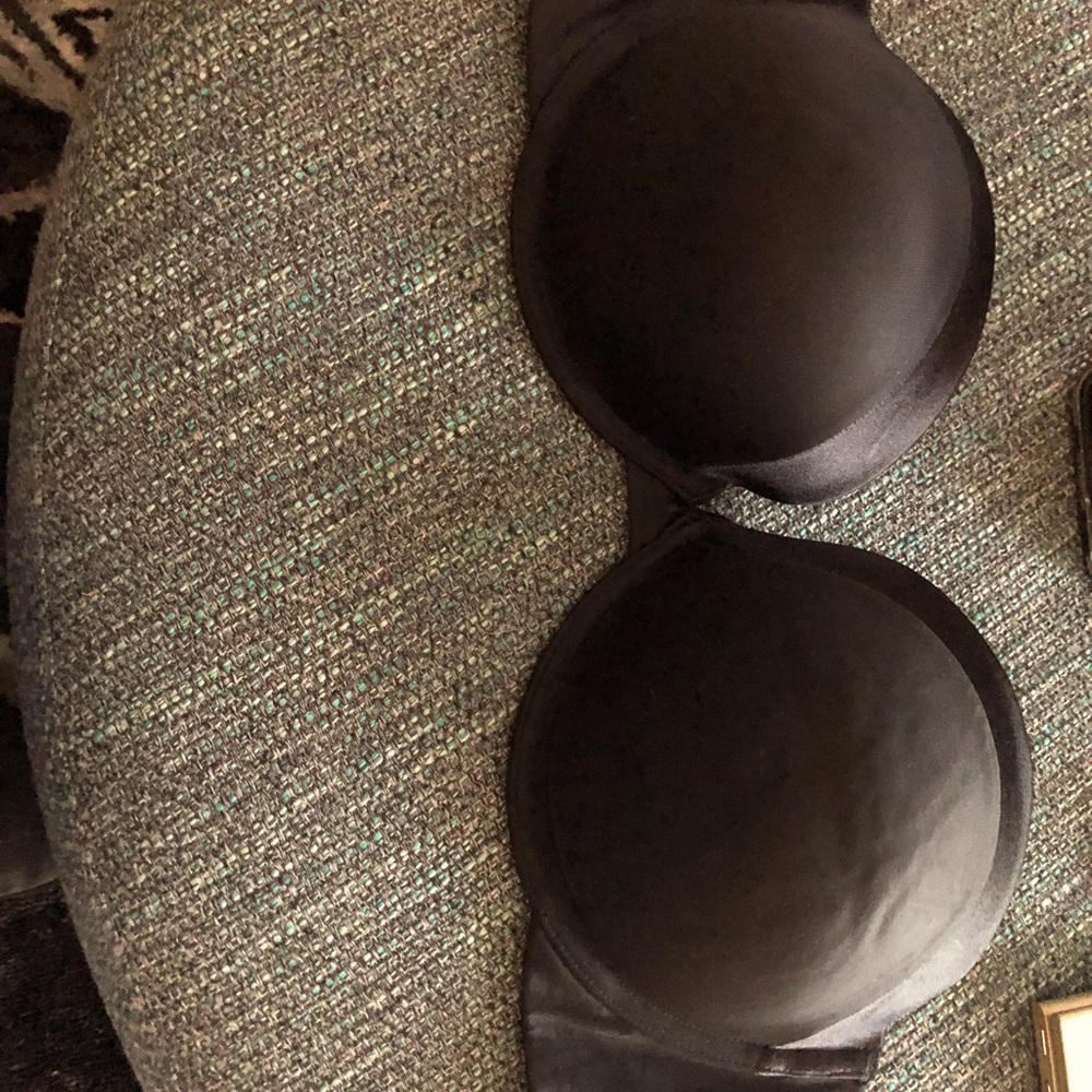 Maidenform strapless black bra size 38D